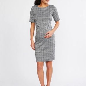 Lisa & Lucy Maternity Black/Gray Plaid Size Small/CH/Petite, S/CH/P Sheath Dress